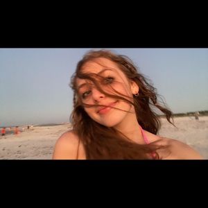 Meet your Posher, Anna frances